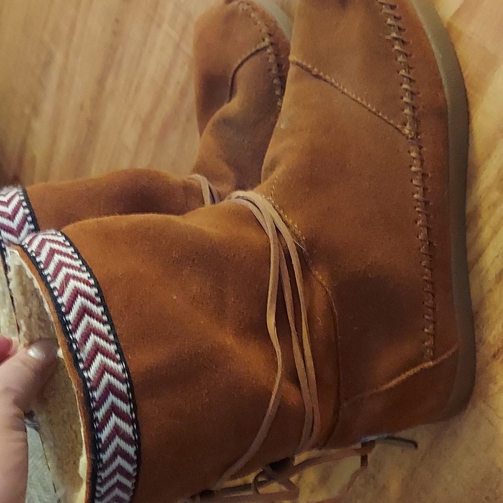 TOMS Suede Boots